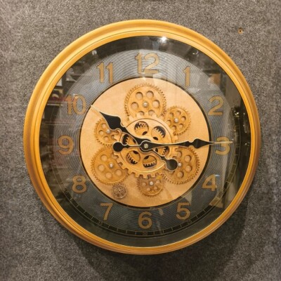 Modern Gear Wall Clock – Gold Decorative Design