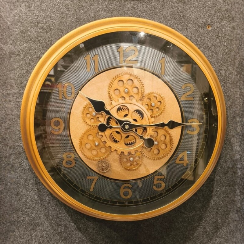 Modern Gear Wall Clock – Gold Decorative Design