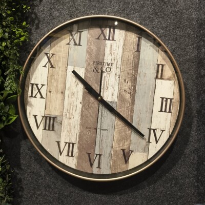 Rustic Roman Wall Clock – Wooden Vintage Design