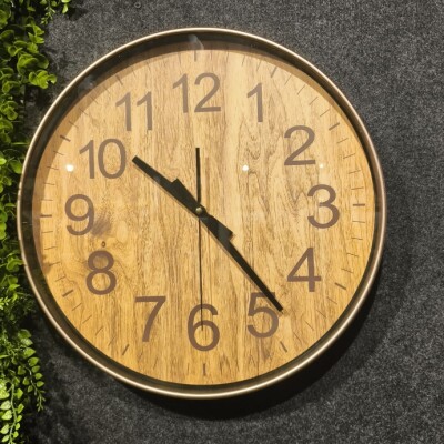 Wooden Modern Wall Clock – Natural Oak Finish