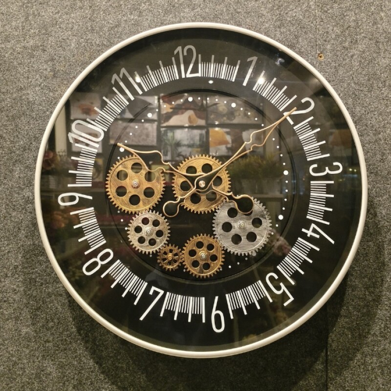 Modern Gear Wall Clock – Black Contemporary Design