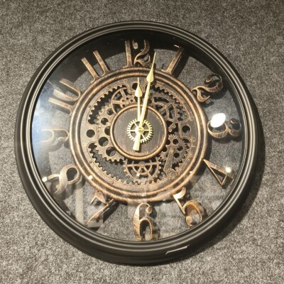 Vintage Gear Wall Clock – Black Antique Design