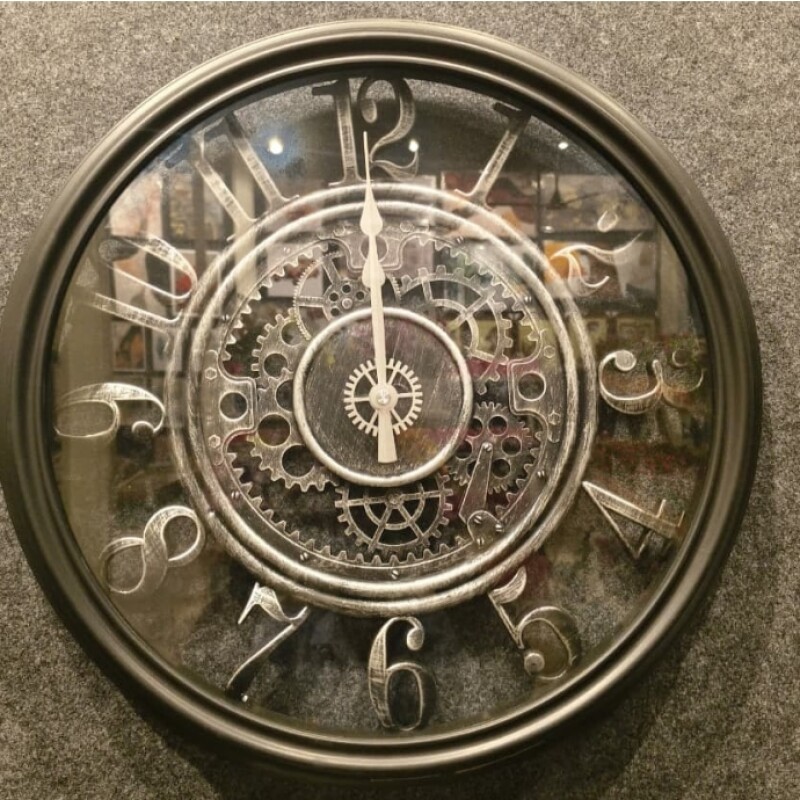 Modern Industrial Gear Wall Clock – Metallic Finish